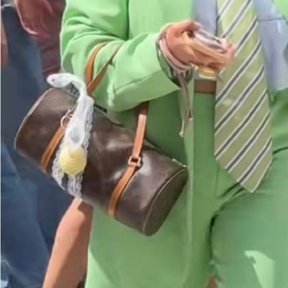 Louis Vuitton Papillon Handbag | Good Used Condition - Picture 4 of 17